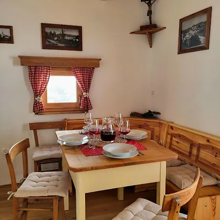 Oddih V Srcni Hiski Holiday home Dvor